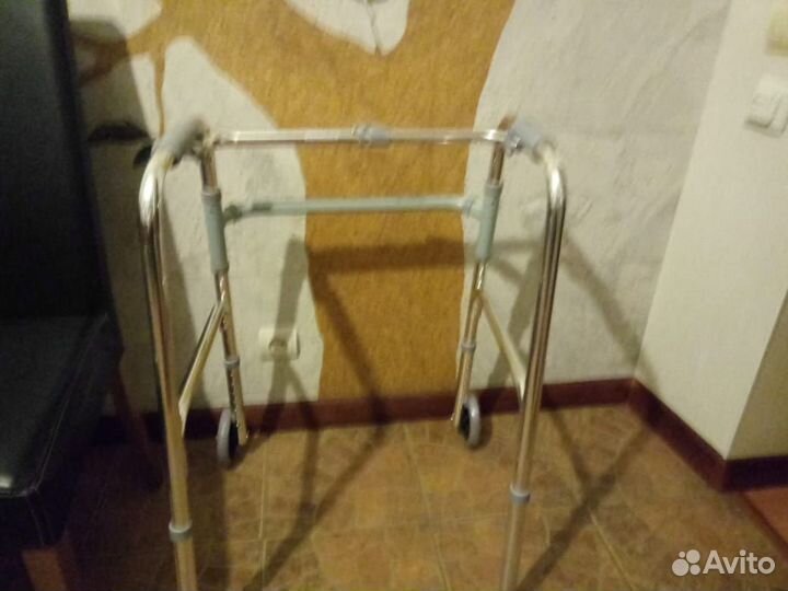 Ходунки роллаторы для взрослых на колесах