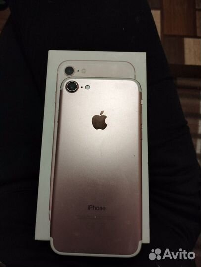 iPhone 7, 32 ГБ