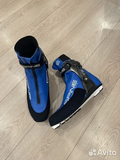 Лыжные ботинки spine carrera skate