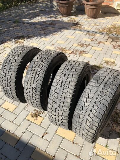 Maxxis MA-SPW Presa Spike 215/65 R16 98T