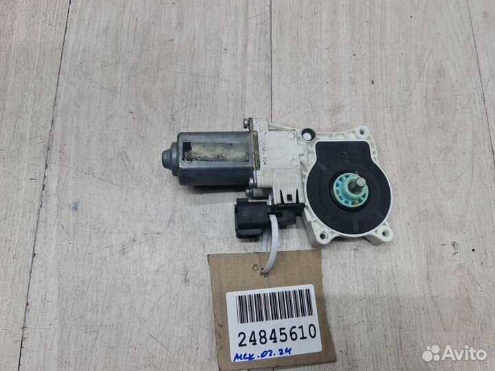 Моторчик стеклоподъёмника задний правый Jaguar F-p