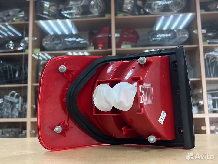 Фонарь задний внешний Ауди 80 / Audi 80