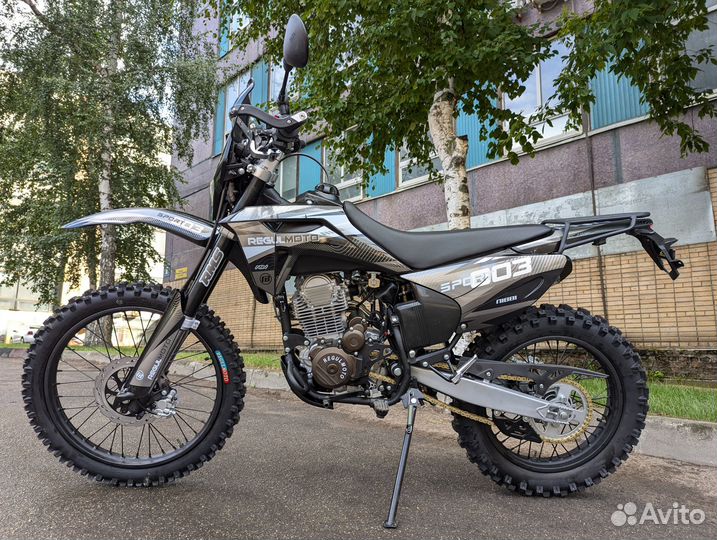 Мотоцикл Regulmoto Sport-003 300 PR (ZS175FMM)