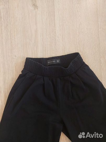 Брюки для девочки 134 см