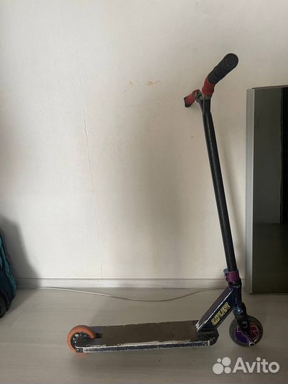 Трюковой самокат Explore