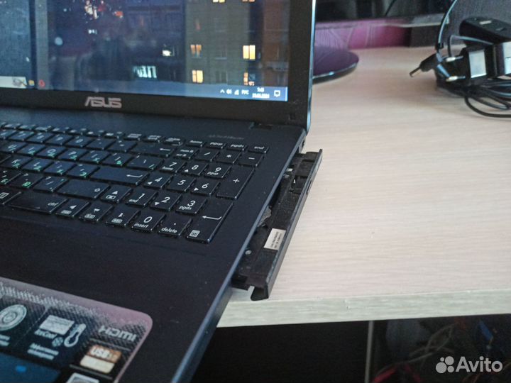 Ноутбук Asus X552C