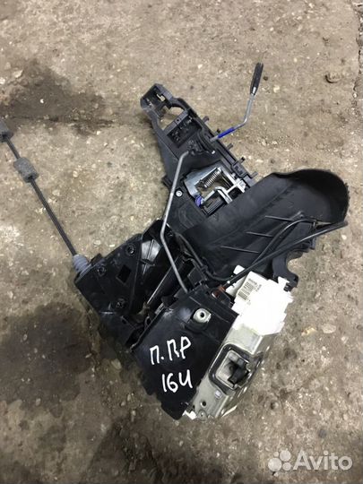 Мерседес мл гл 164 замок двери перед правый