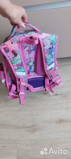 Рюкзак школьный для девочки 1 класс
