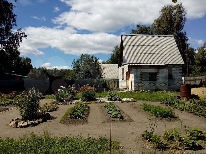 Дача 24 м² на участке 10 сот.