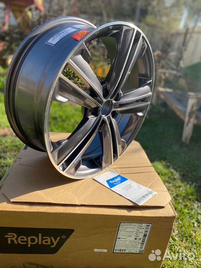 Диски R19 Replay Replica LX93 цвет gmf
