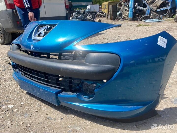 Бампер передний Peugeot 207 хэтчбэк 5 дв. 2007