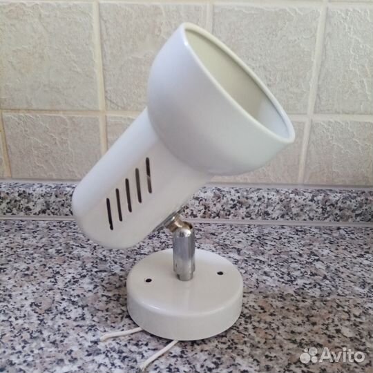 Настенный светильник