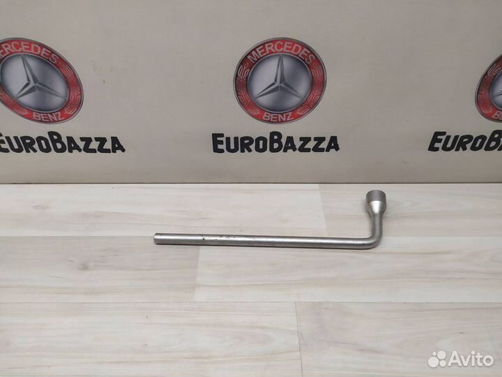 Баллонный ключ Mercedes W210