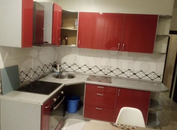 2-к. квартира, 53 м², 1/3 эт.