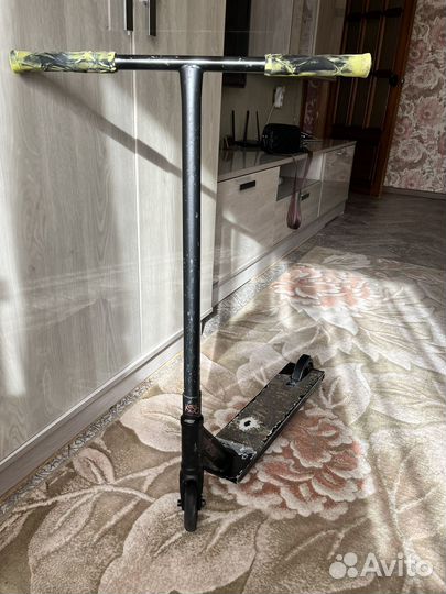 Трюковой самокат