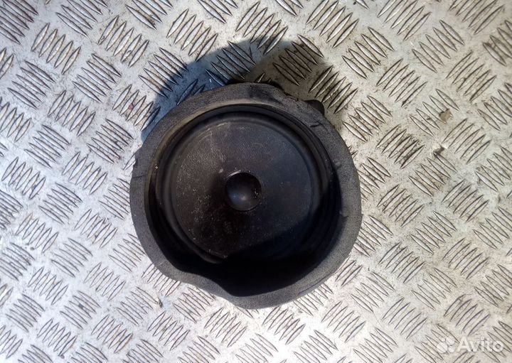 Динамик штатный на бмв Х5