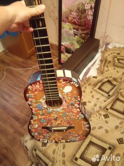 Акустическая гитара