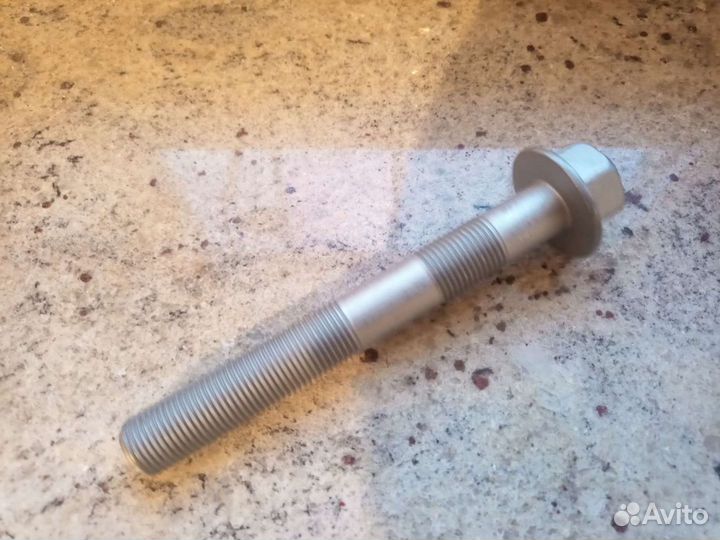 Болт подвески Lexus LS 460