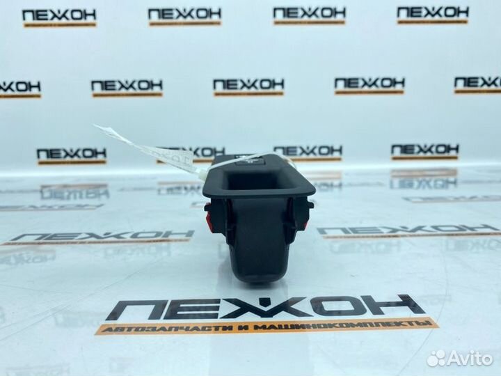Кнопка стеклоподъемника передняя Lexus Rx450H