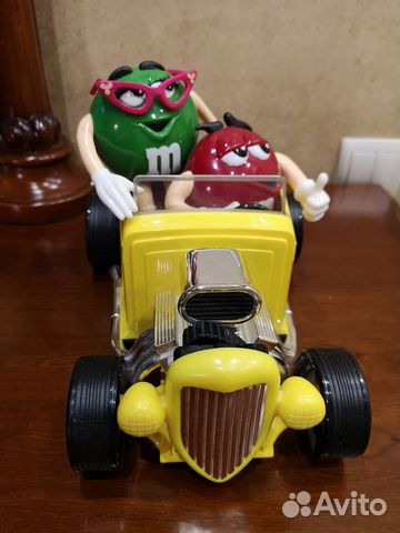 Машинка M&Ms