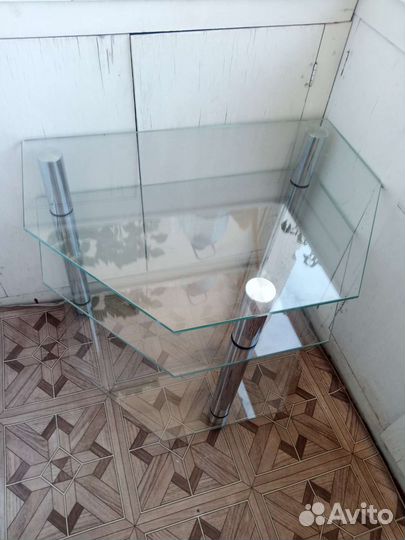 Тумба под тв стеклянная