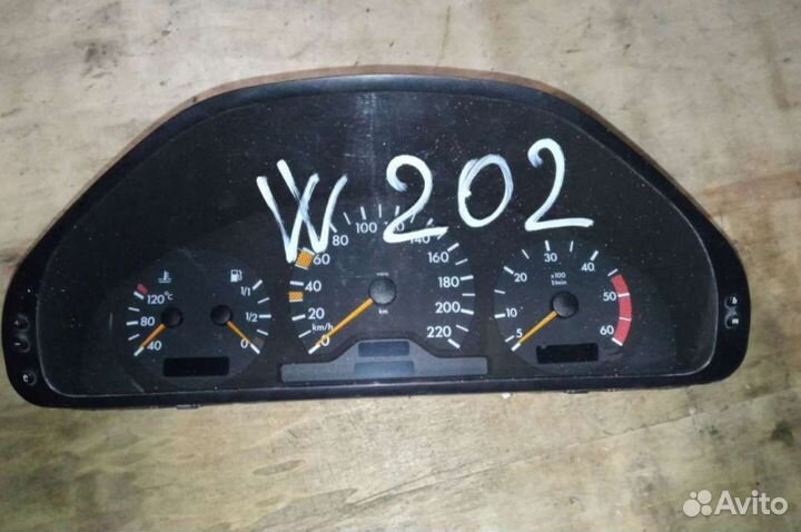 Mercedes W202 щиток приборов дизель, механика