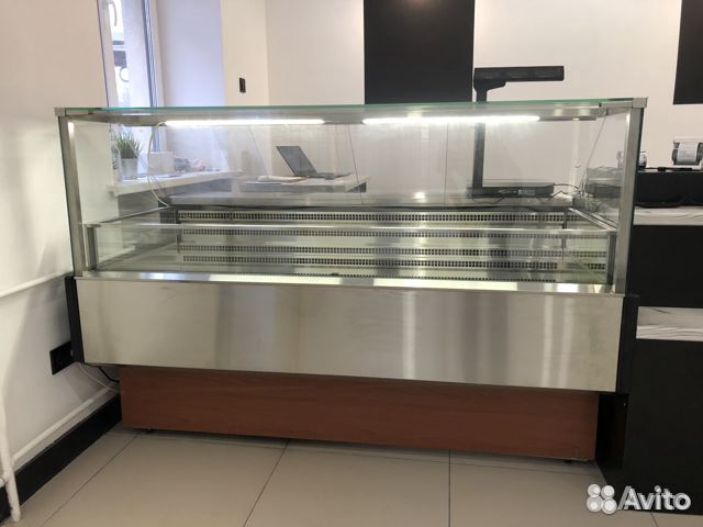 Холодильная витрина
