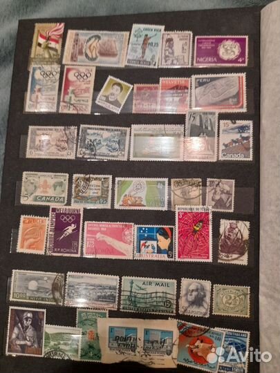 Альбом с марками 900шт