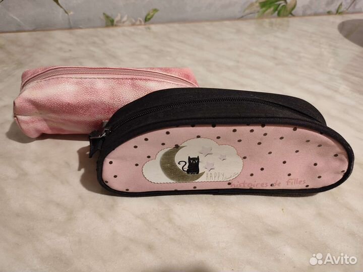 Галстук школьный, пеналы