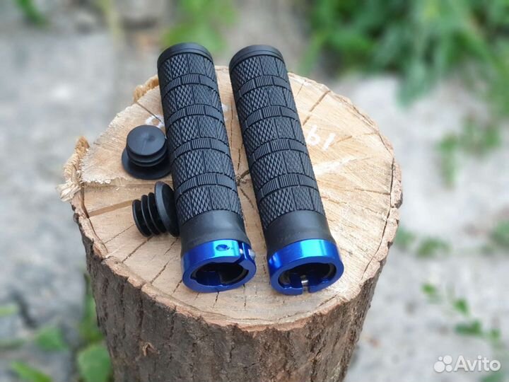 Грипсы для велосипеда синий фиксатор