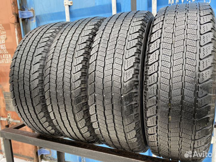 Goodyear Wrangler Ultra Grip 215/70 R16 100T