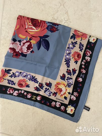 Шелковый платок chanel
