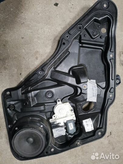 Стеклоподъемный механизм задний левый Volkswagen