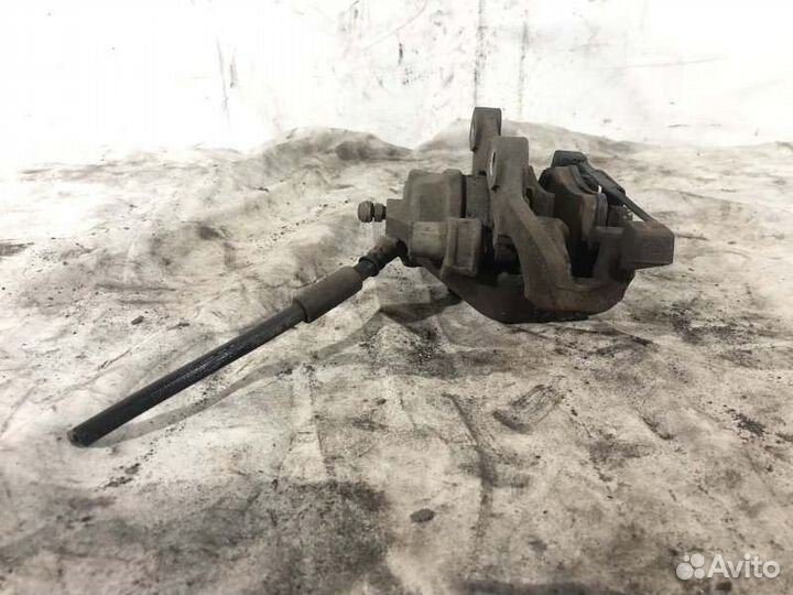 Суппорт тормозной задний левый Mercedes-Benz