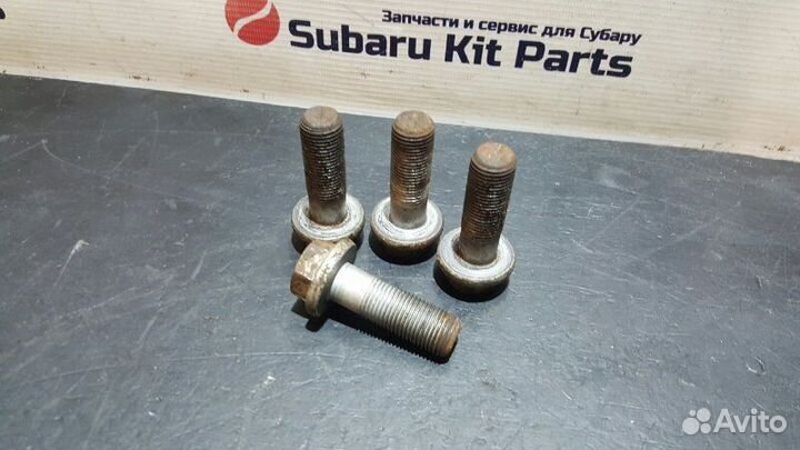 Болт крепления суппорта Porsche Cayenne 957 GTS