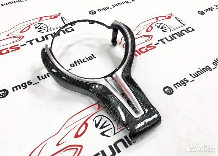 Карбоновая вставка M-Performance в руль BMW