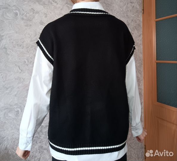 Жилетка женская теплая, модная