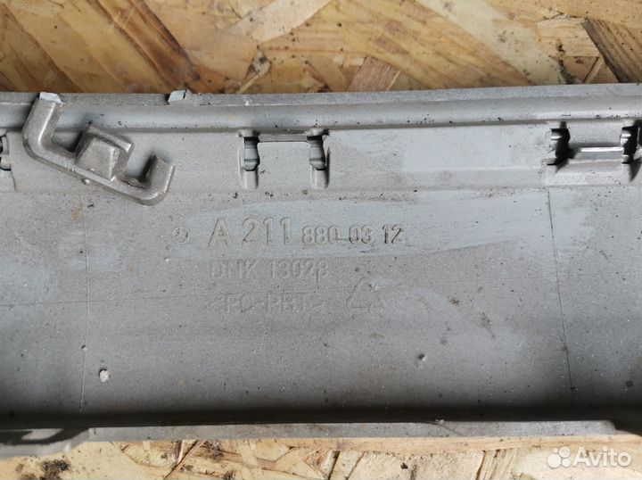 Молдинг заднего бампера хром mercedes benz W211