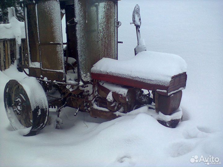 Разбираю трактора