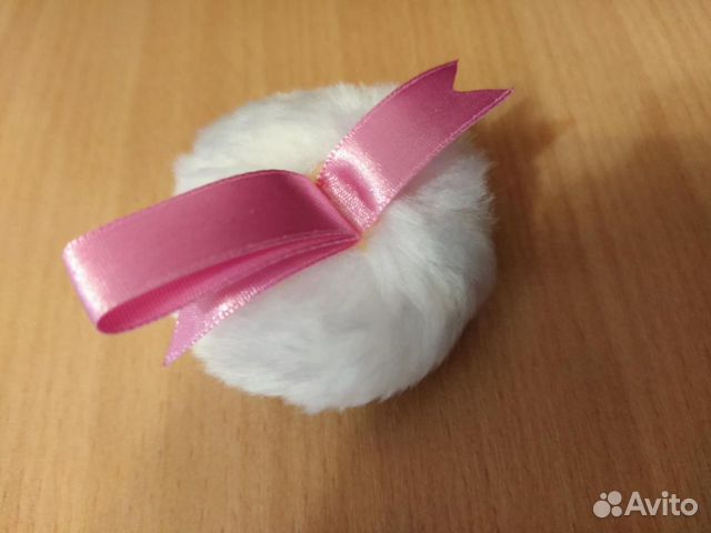 Пуховка в футляре