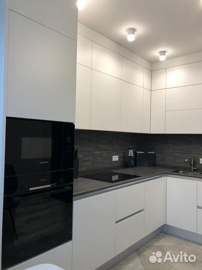 Угловая кухня на заказ. Производство