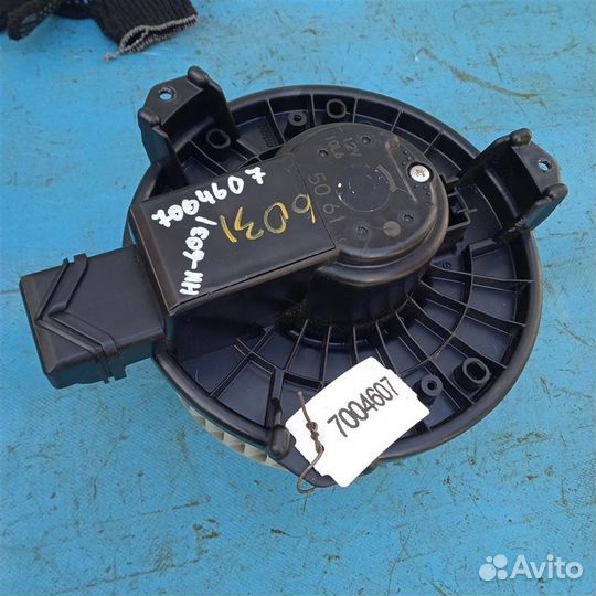 Моторчик отопителя (печки) Mazda CX-9 (2006-2012)