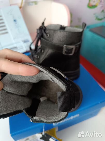 Ботинки демисезонные для девочки, новые Р. 32