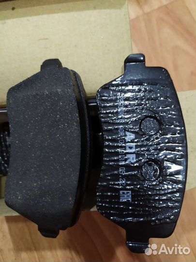 Тормозные колодки на Ларгус