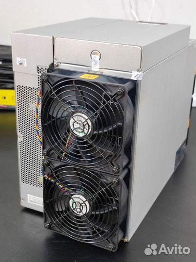 Asic майнер Bitmain Antminer S19