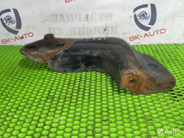 Крепления переднего бампера Chevrolet Suburban GMT