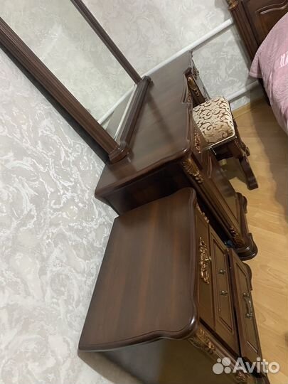 Спальный гарнитур бу