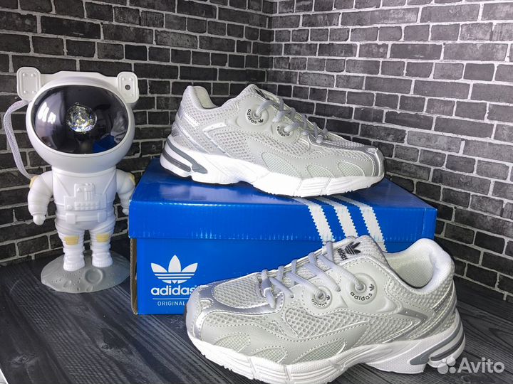 Кроссовки новые Adidas Astir, 37,38 размеры