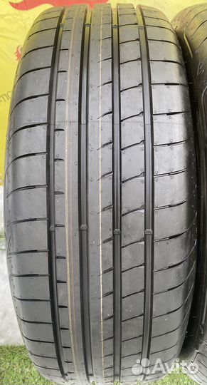 Goodyear Eagle F1 Asymmetric 3 SUV 235/65 R17 104W