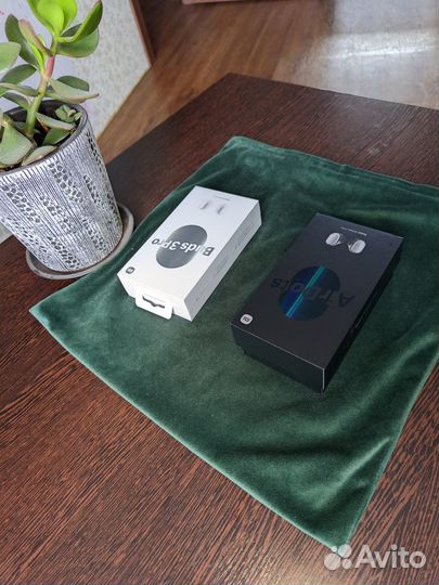 Xiaomi redmi airdots 3 pro/buds 3 pro. Тёмн/Светл